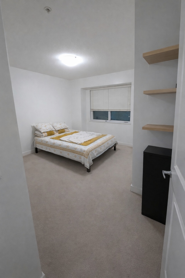 Building Photo - 3888 Norfolk St