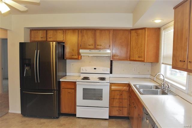Building Photo - 2916 Elmcrest Dr