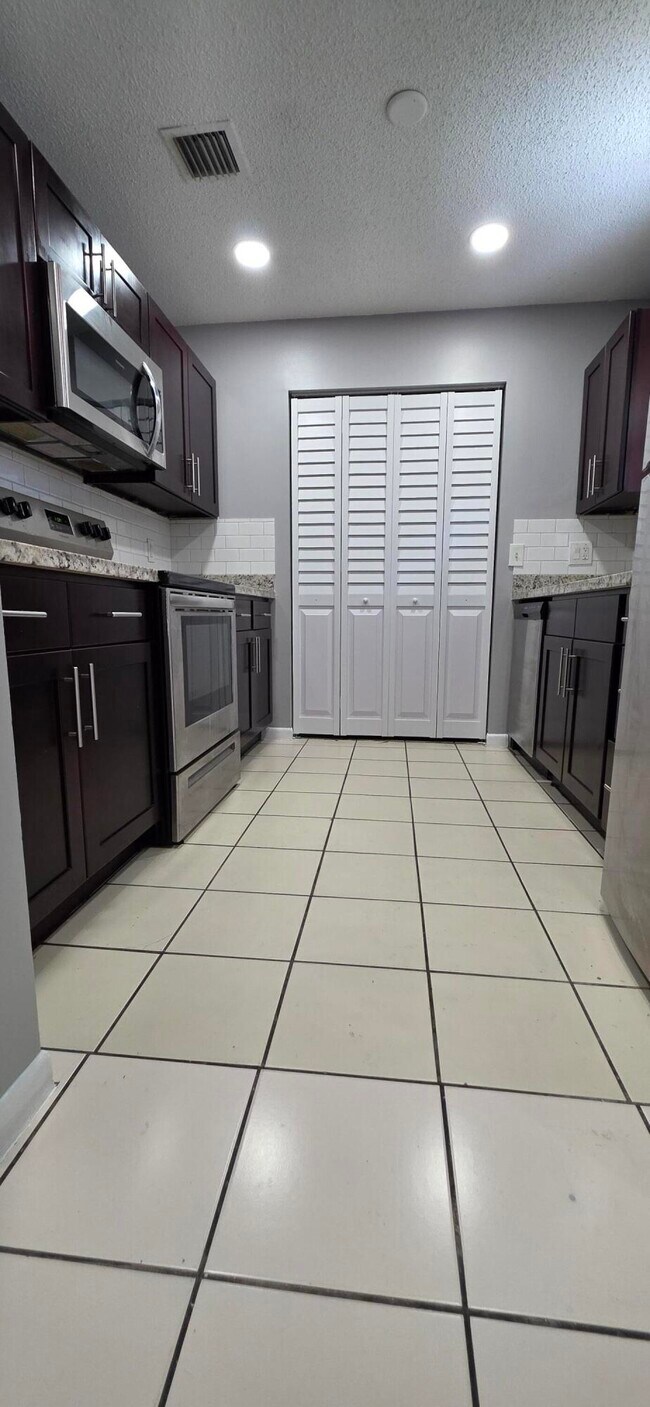 Foto del edificio - 11441 NW 41st St