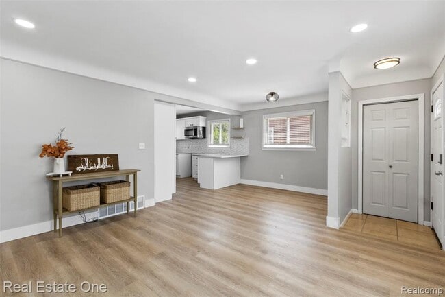 Foto del edificio - 6118 Amboy St