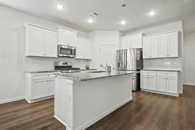 Foto del edificio - 5321 Waterview Ct