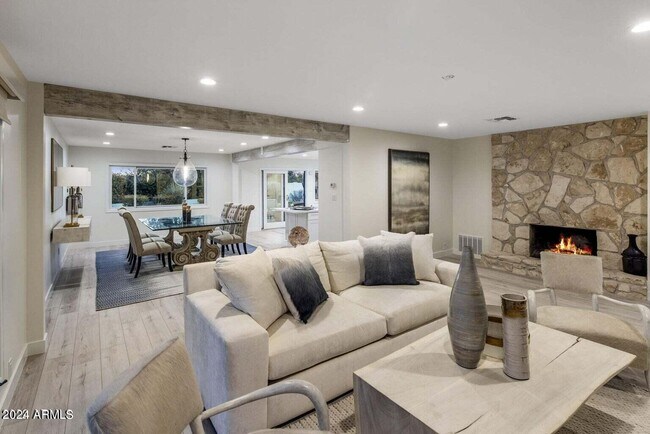 Building Photo - 4343 E Desert Crest Dr