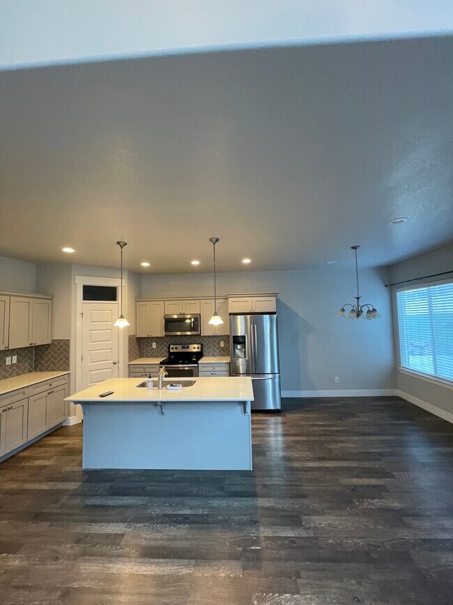 Building Photo - 14526 Juniper Shade Dr