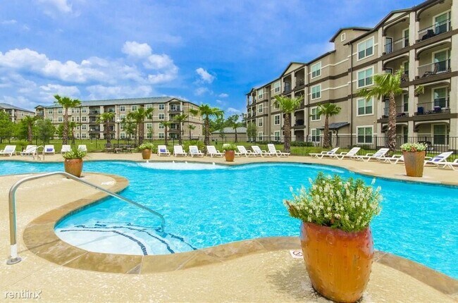 Foto del edificio - 4 br, 4 bath Condo - 30000 FM 2978 Flat  4...