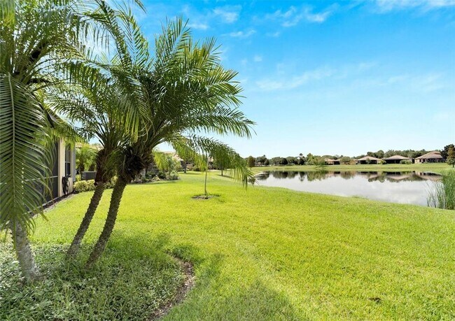 Building Photo - 224 Silver Falls Dr