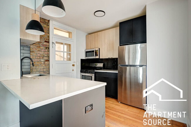 Building Photo - 4122 N Keeler Ave