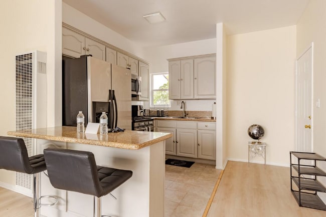 Foto del edificio - 4218 Dalton Ave