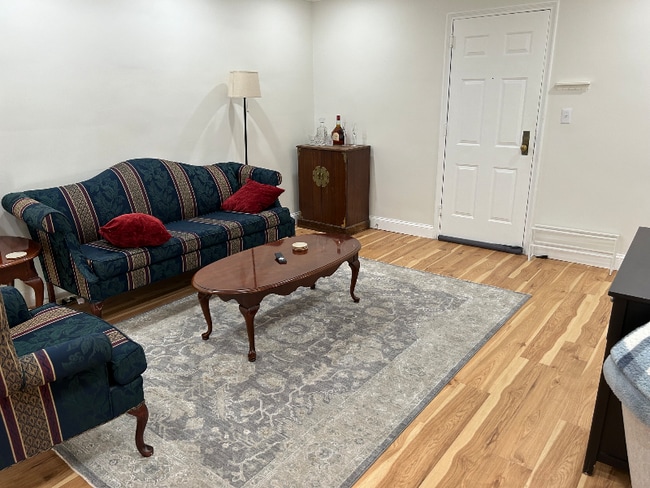 Photo - 1734 W Abingdon Dr Apartment