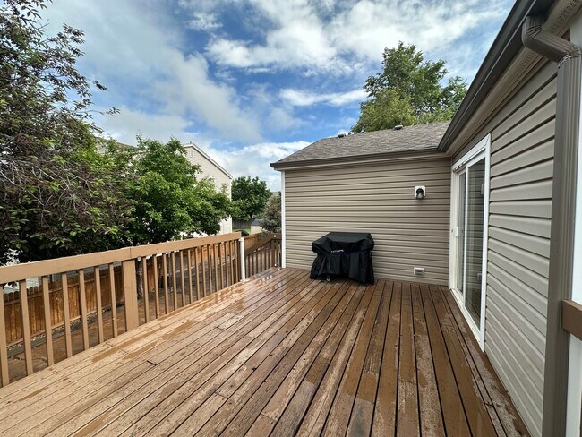 Foto del edificio - 8211 Oakton Ct