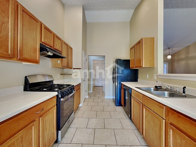 Building Photo - 3211 Deer Valley Dr NW