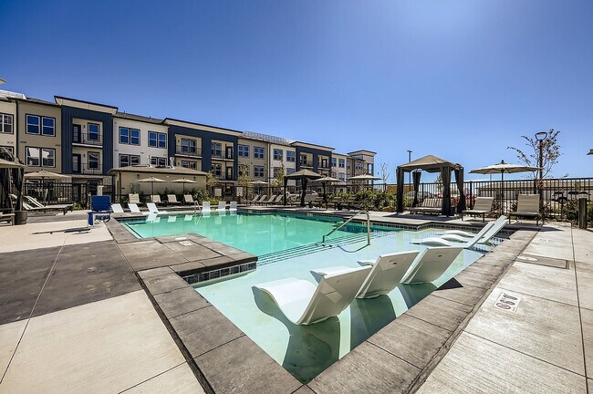 El Ciudadano en la Piscina de la Constitución - The Citizen on Constitution