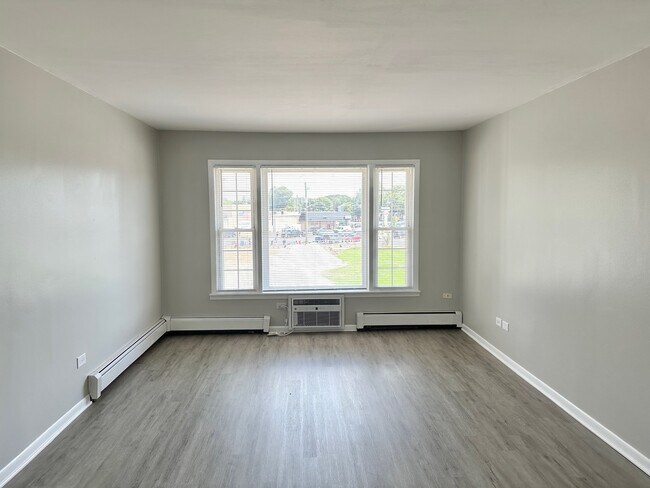 Foto del edificio - 3404 Maple Ave