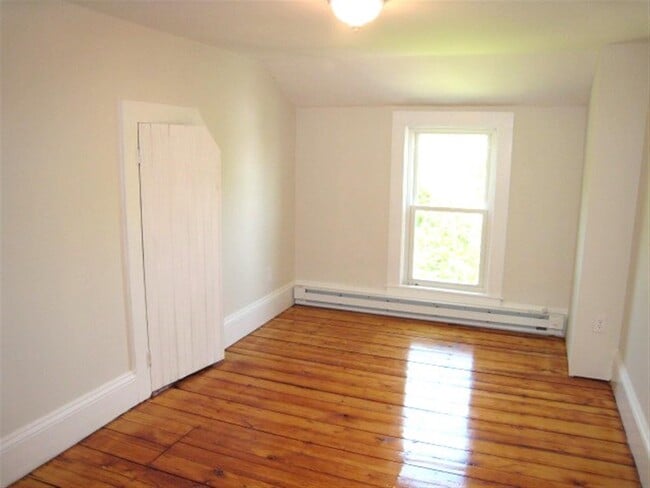 Foto del edificio - 15 Royall St