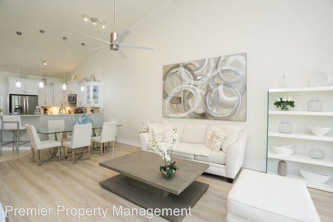 Building Photo - 3 br, 3.5 bath House - 4728 Via Carmen
