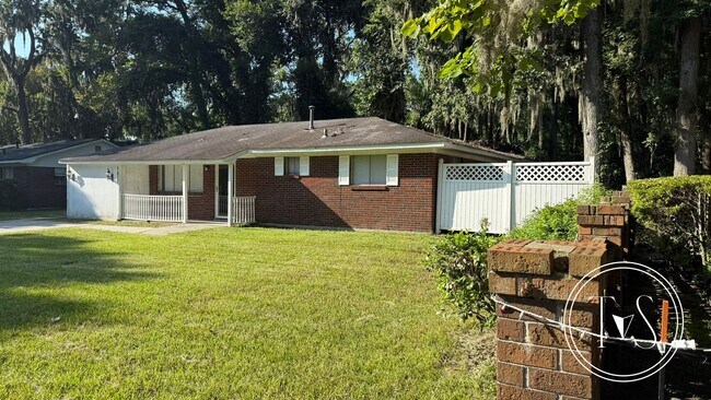Foto del edificio - Charming 3-bedrooms/1-bath home in LaRoche Park