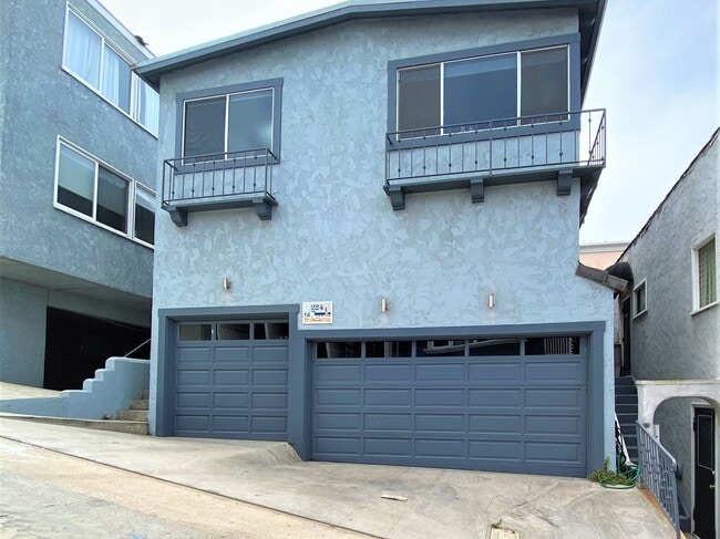 Building Photo - 224 39th St