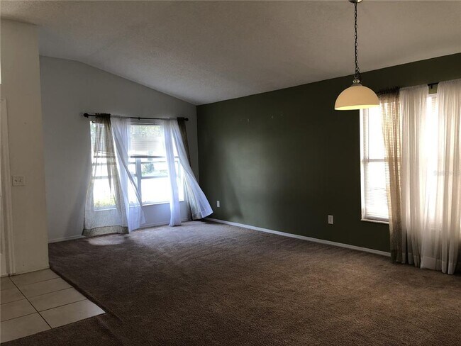 Foto del edificio - 2673 Chatham Cir