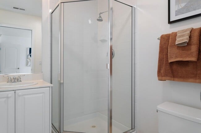 Foto del edificio - 2573 Park Blvd