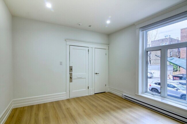 Photo du bâtiment - 2045 Lambert-Closse