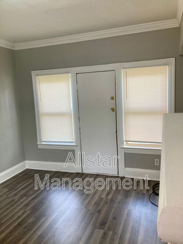 Foto del edificio - 3646 E 149th St