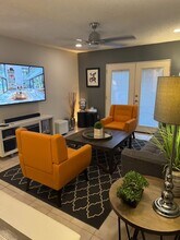 Building Photo - 3131 Southwest Fwy