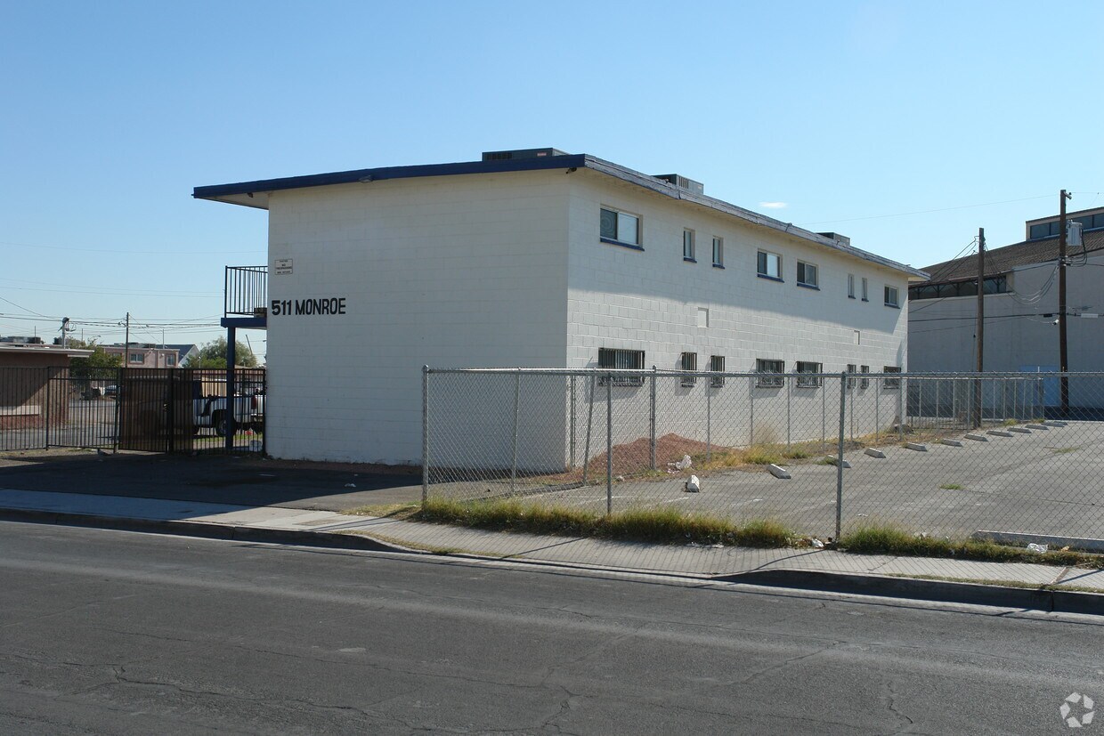 Building Photo - 511 Monroe Ave