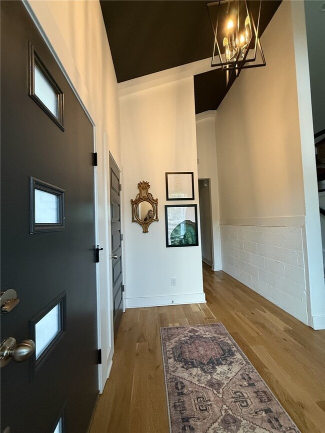 Building Photo - 2364 N Freshwater Avenue