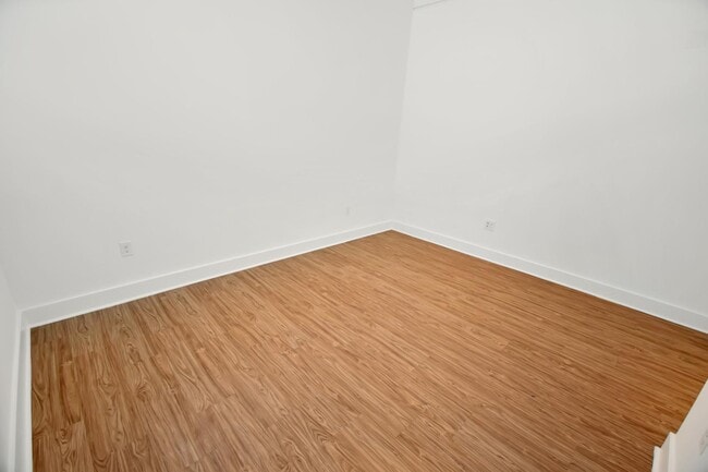 Photo - 101 S Tryon St Apartment