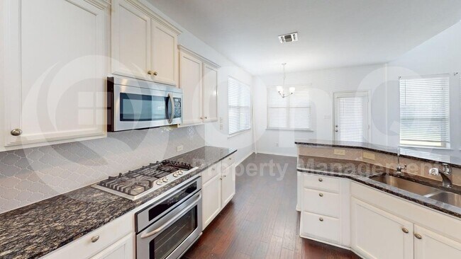 Foto del edificio - 101 Rocky Pine Rd