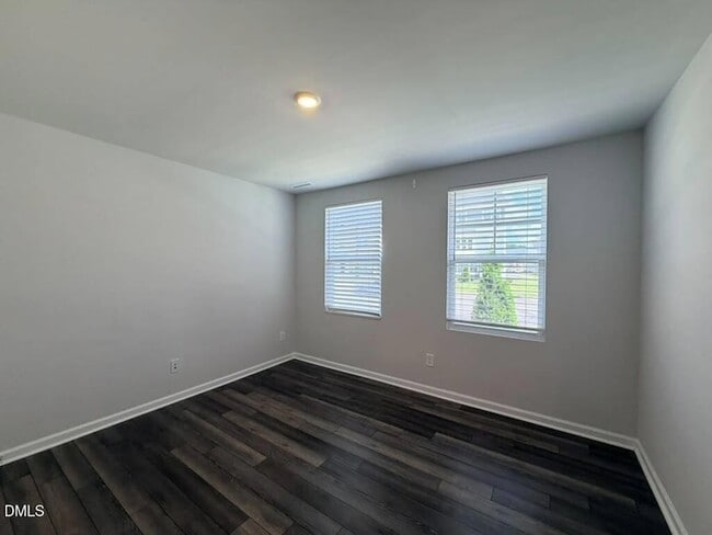 Building Photo - 451 Carolina Spgs Blvd