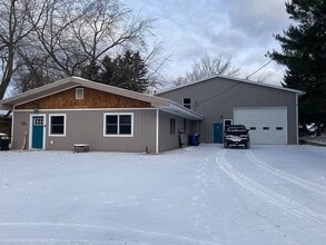 Building Photo - 6690 W Virnetta Dr