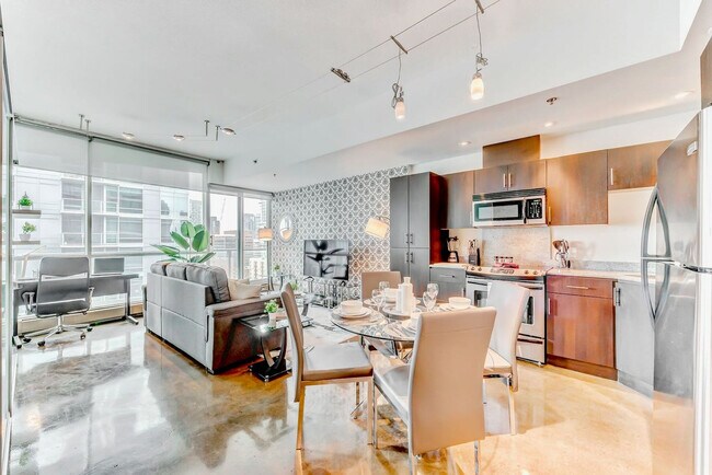 Photo du bâtiment - 135-113 13 Ave SW