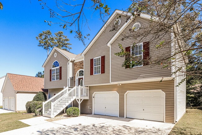 Building Photo - 5879 Newnan Ct