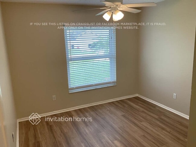 Foto del edificio - 12132 Carolina Woods Ln