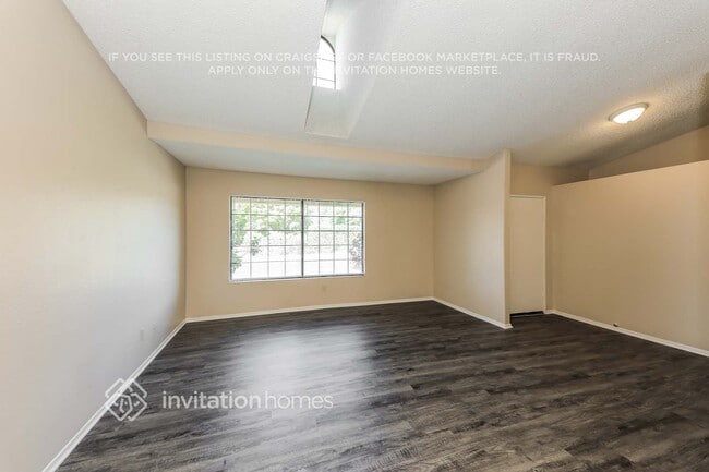 Foto del edificio - 21739 Walnut St