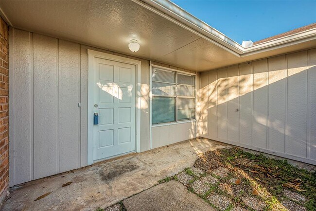 Foto del edificio - 3806 Embarcadero Dr