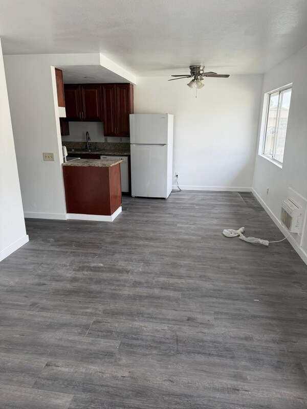 Foto del edificio - 3634 S Barcelona St