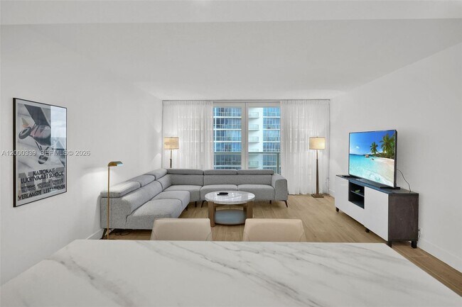 Building Photo - 3505 S Ocean Dr