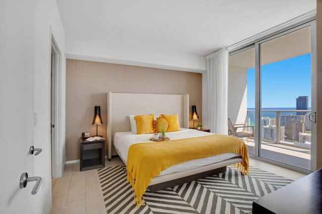 Foto del edificio - 4010 S Ocean Dr