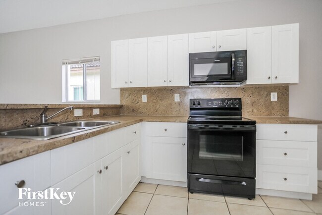 Foto del edificio - 28168 SW 134th Ct