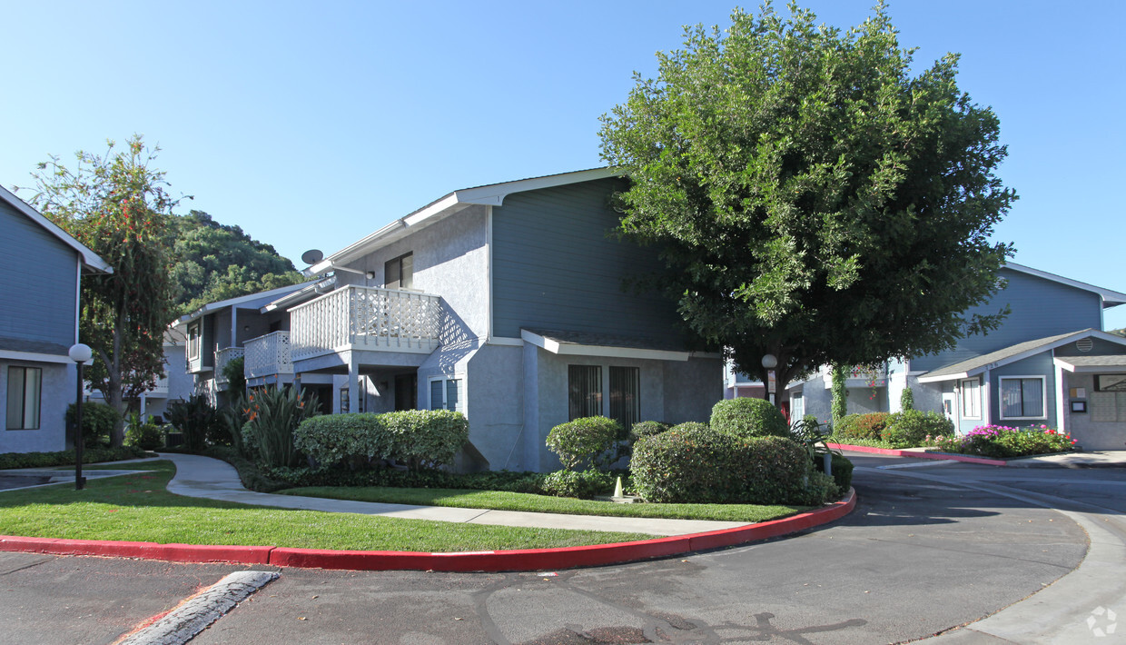 Building Photo - South Hills Villas