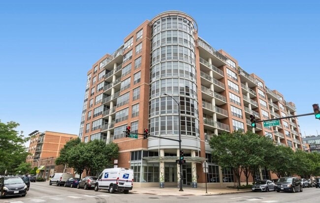 Building Photo - 1200 W Monroe St