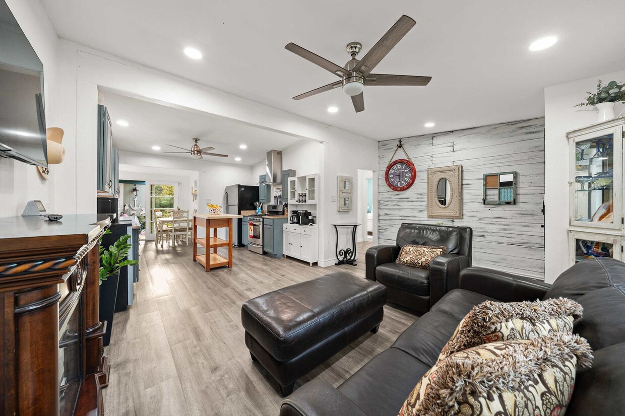Foto principal - 1601 Kraft St