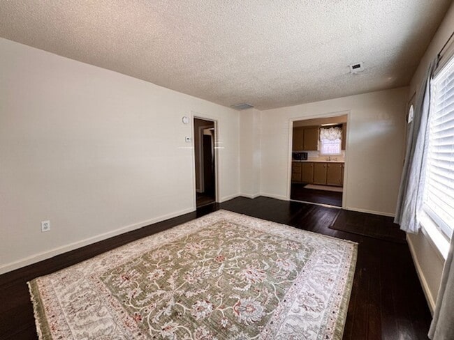 Foto del edificio - North End 2 Bedroom 1 Bathroom Cottage