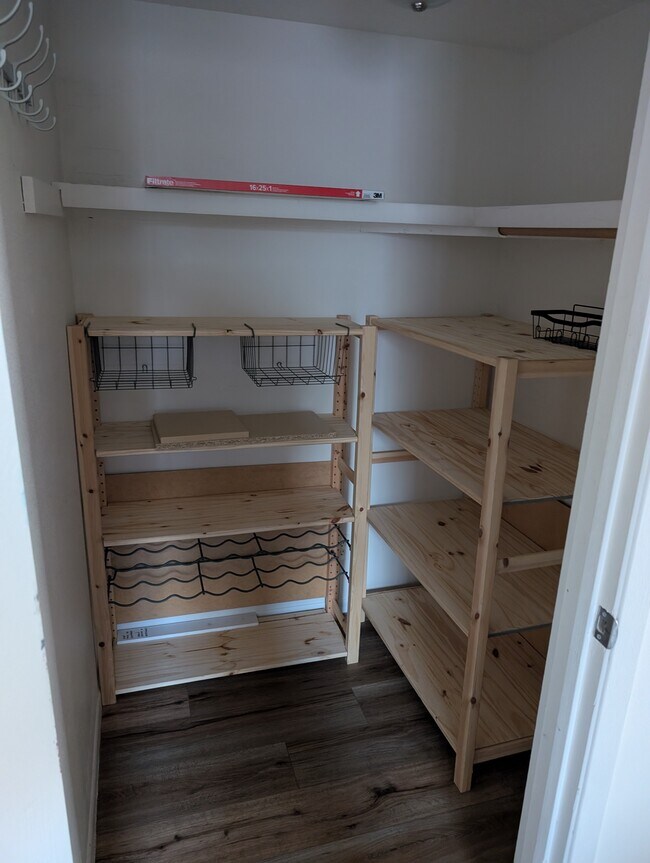 Foto del edificio - 2401 S 11th St