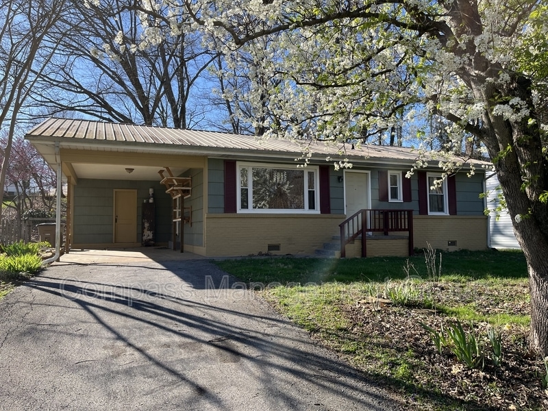 Photo - 2911 Davis Street Southeast