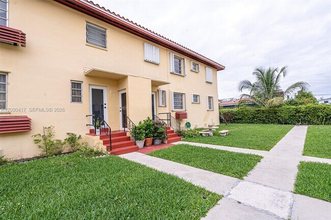 Foto del edificio - 637 SW 11th St