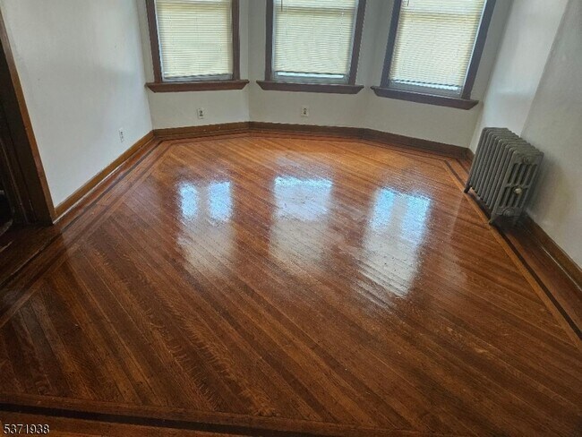 Photo - 11 S Valley Rd Apartment