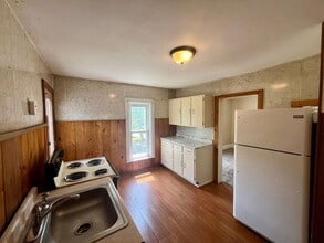 Building Photo - 516 Callon St