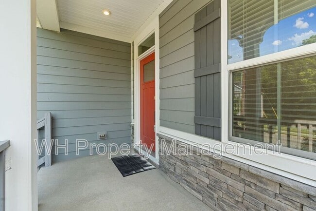 Building Photo - 441 Chinook Dr